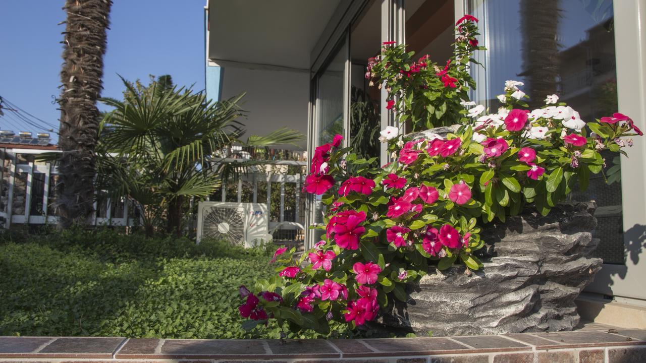 Four Seasons 2 Apartment Paralia Katerinis Exterior photo