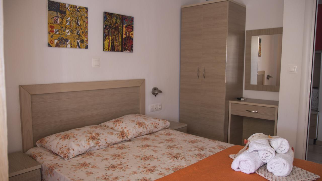 Four Seasons 2 Apartment Paralia Katerinis Exterior photo