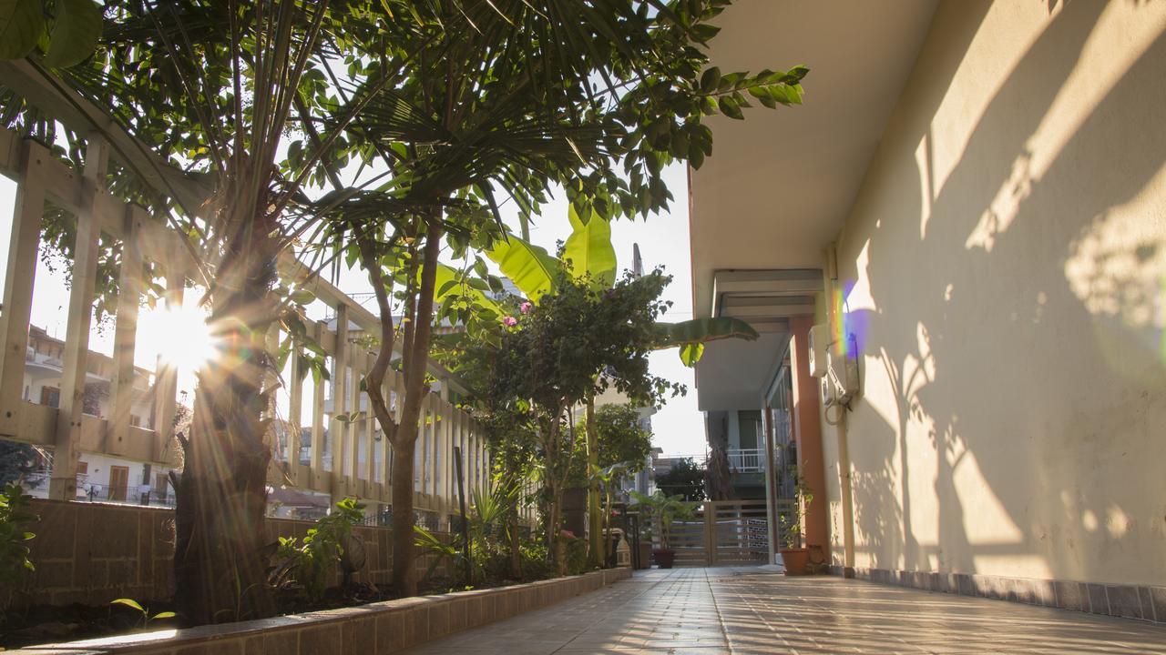 Four Seasons 2 Apartment Paralia Katerinis Exterior photo